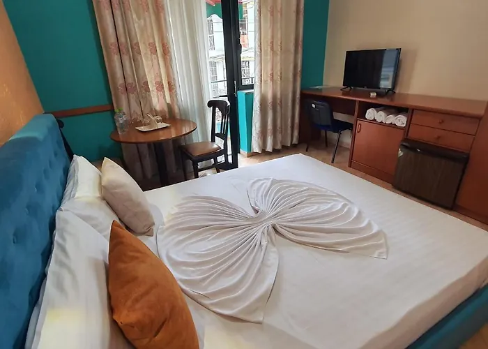 My Rooms Hotel
